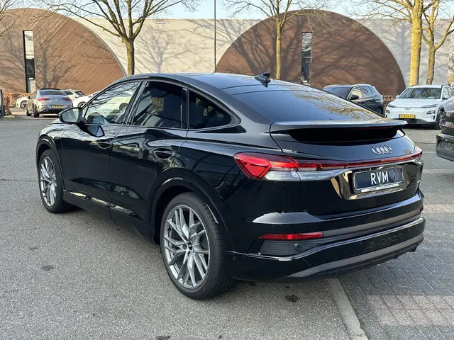 Audi Q4 Sportback e-tron