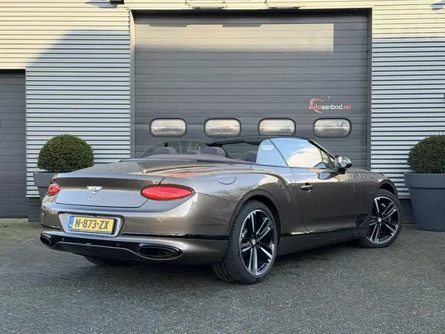 Bentley Continental GTC 6.0 W12 New Bentley Service | 360* Camera | Massage | Head-Up | Nightvision...