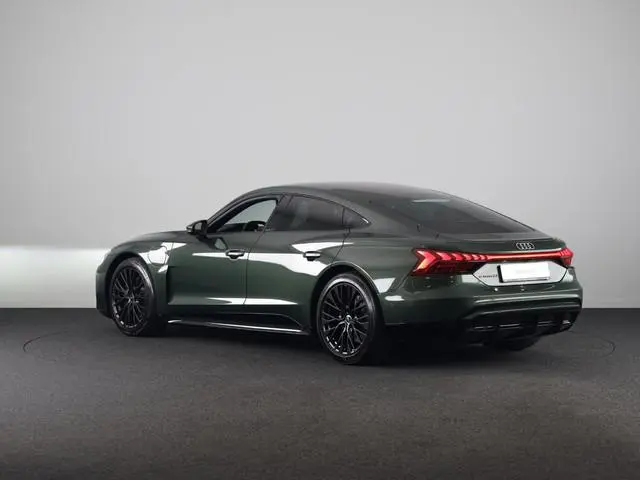 Audi e-tron GT e-tron GT 504pk | B&O | Lederen bekleding | Elektrische verstelbare voorstoelen met g...