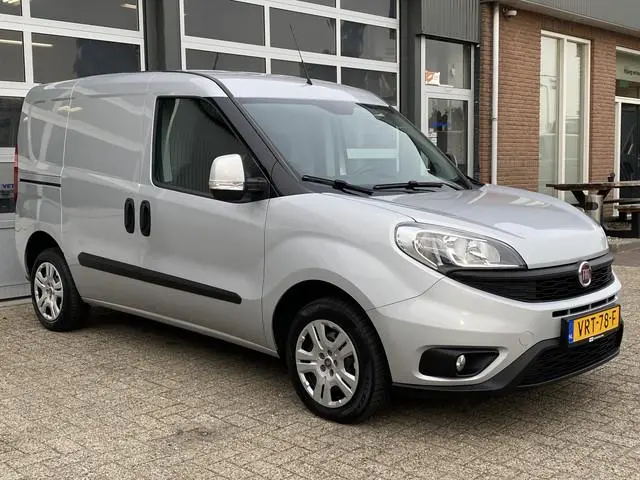 Fiat Doblò Cargo 1.3 MJ L1H1 SX 90pk Btw en Bpm vrij Airco Cruise controle Navigatie Tussenschot Par...