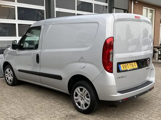 Fiat Doblò Cargo 1.3 MJ L1H1 SX 90pk Btw en Bpm vrij Airco Cruise controle Navigatie Tussenschot Par...