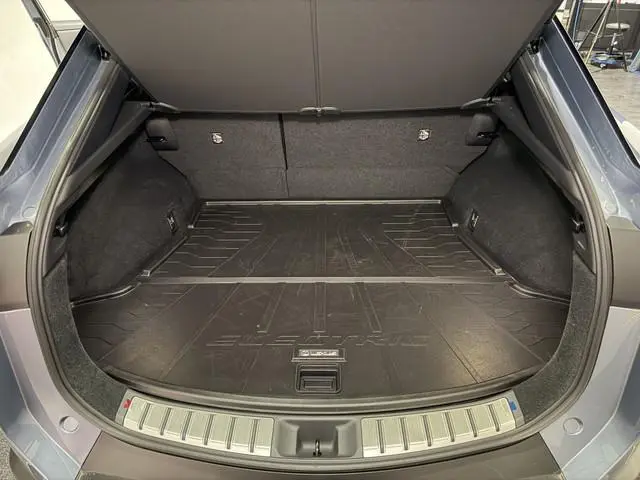 Lexus RZ
