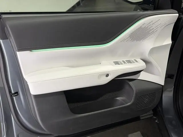 XPENG G6