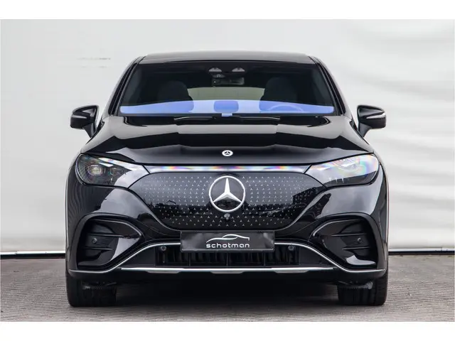 Mercedes-Benz EQE SUV 350 4Matic AMG Premium, Burmester, Pano, Distronic, Airmatic, 91 kWh