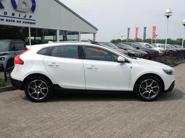 Volvo V40 Cross Country 1.6 T4 180PK Ocean Race PANO | VOL LEER | HK-AUDIO | DEALER ONDERH.