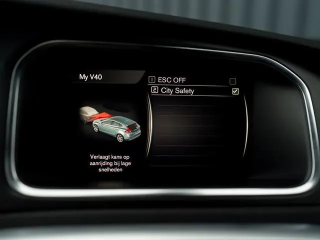 Volvo V40