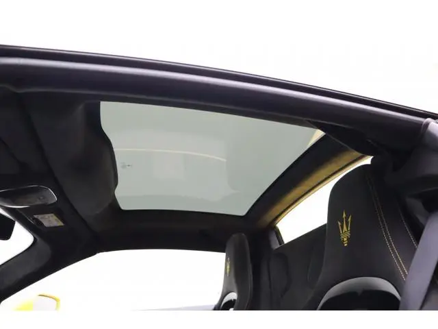 Maserati MC20