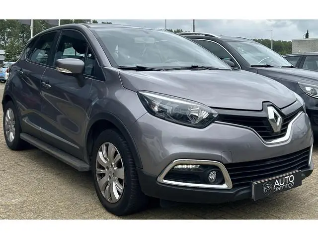 Renault Captur 0.9 TCe Expression 90PK | NL AUTO | Trekhaak | Airco | Cruise Control | Lichtmetalen...