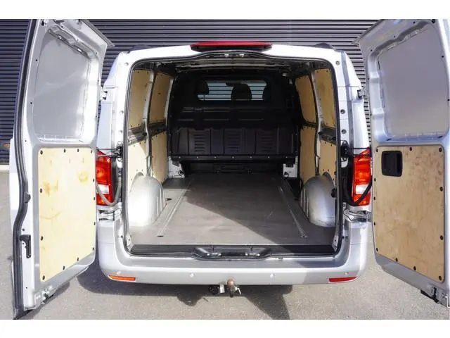 Mercedes-Benz Vito 116 CDI 160pk Lang L2 Airco Cruise control  Trekhaak Parkeersensoren 17" Velgen