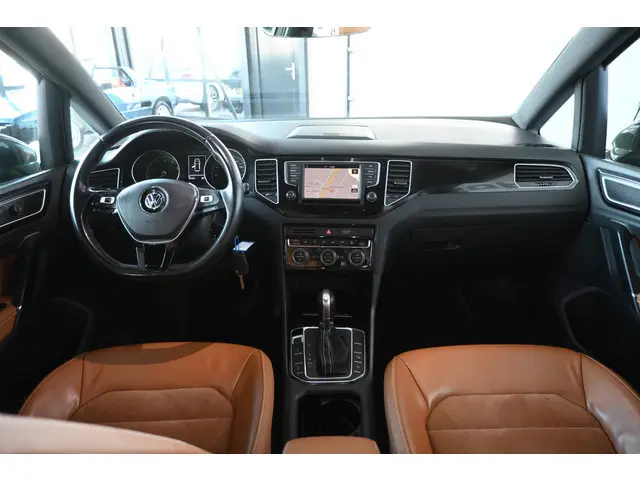 Volkswagen Golf Sportsvan 1.4 TSI Highline Automaat Clima Navigatie Adaptieve Cruise Stoelverwarming...