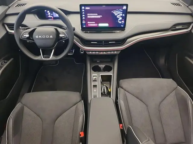 ŠKODA Enyaq 85 Sportline 82 kWh 286pk 2.000kg trekgewicht, Panoramadak, Wegklapbare trekhaak