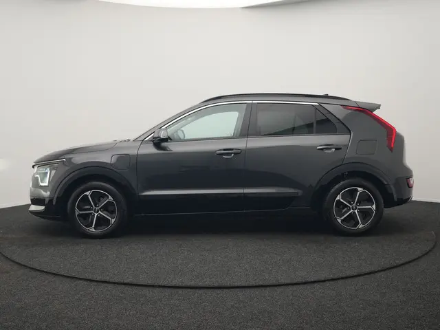 Kia Niro 1.6 GDi DynamicLine PHEV 182pk Dealer O.H. | Adaptive Cruise | Camera | Sportstoelen & Stuu...