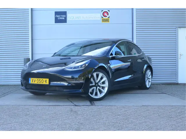 Tesla Model 3 Long Range AWD 75 kWh AutoPilot