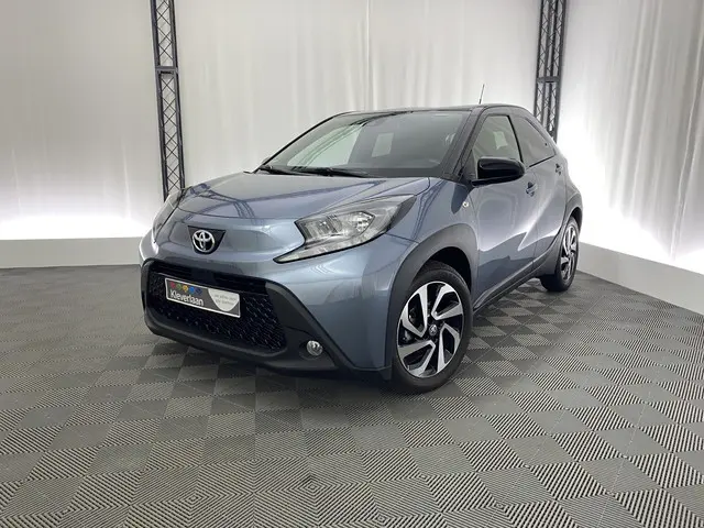 Toyota Aygo X 1.0 VVT-i MT Pulse | Apple carplay | Camera | Stoelverwarming | Adaptive Cruise |