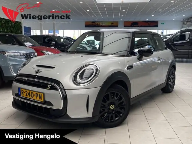 Mini Mini Cooper SE Camden Ed. 33 kWh [ CAREPLAY I CLIMA & STOELVERWARMING]