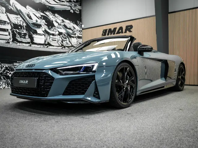 Audi R8