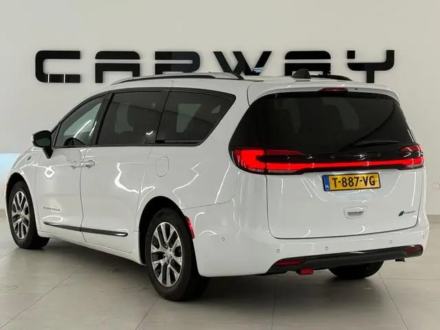 Chrysler Pacifica 3.6 V6 Hybrid BLACK FRIDAY DEAL! Pinnacle 7-zits Full option