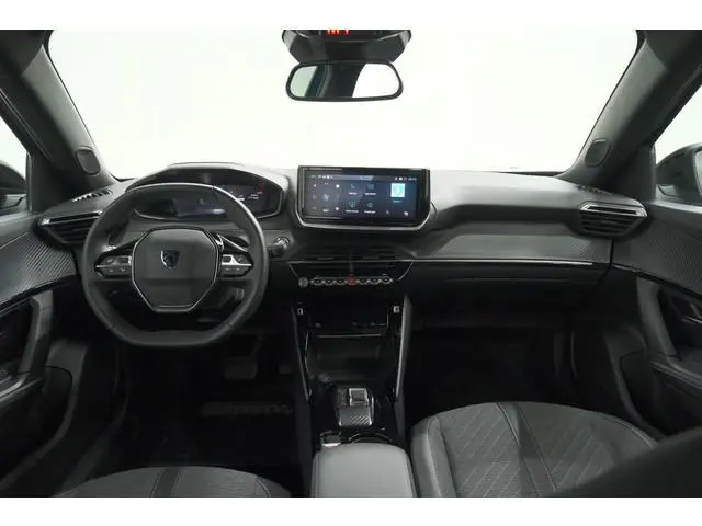 Peugeot e-2008 EV Allure Avantage 54 kWh | SOH 97,7% | 11 KW Lader | Apple Carplay | Parkeersensoren