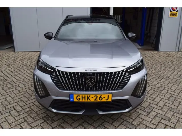 Peugeot 2008 1.2 GT 130pk EAT8 Automaat | Schuif/open dak | Alcantara | 360° Camera