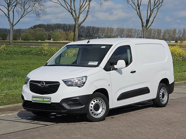 OPEL COMBO 1.5 l2 navi nap ac!
