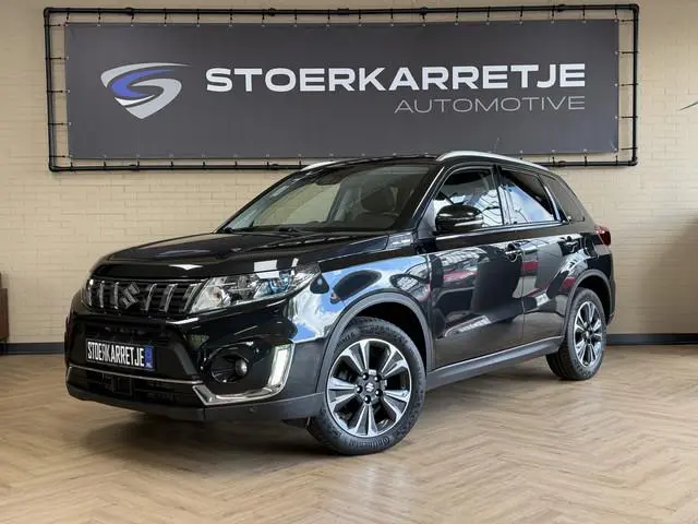 Suzuki Vitara 1.4 Boosterjet AllGrip Comfort | Trekhaak | Pano | 17" | Carplay | Camera | ACC | Dode...