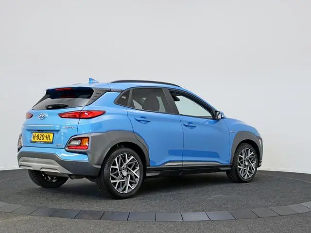 Hyundai Kona 1.6 GDI HEV Premium | all season banden | Leder
