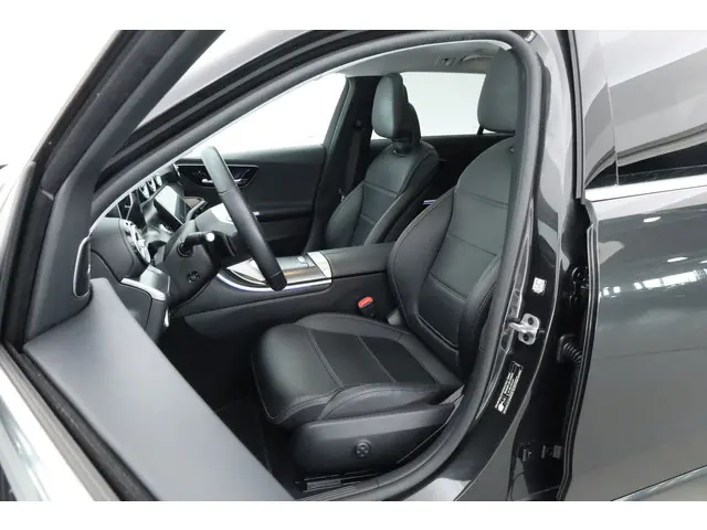 Mercedes-Benz C-klasse Estate 180 Luxury Line | Pano | Elek. Trekhaak | 360cam | Leder | Memory seat...