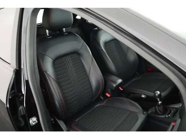 Ford Puma 1.0 155pk Hybrid ST-Line X First Edition Trekhaak Camera B&O Stoelverwarming Keyless Navig...