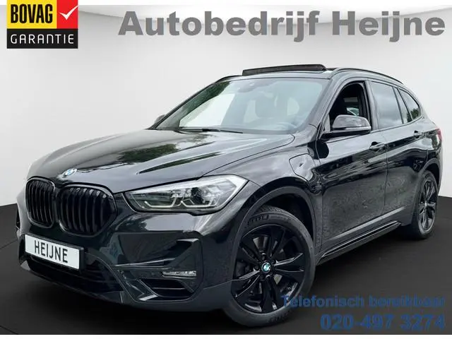BMW X1 xDrive25e 221PK PHEV HIGH EXECUTIVE SPORT TREKHAAK/LEDER/HEAD-UP/PANORAMADAK**** PLUG-IN HYBR...