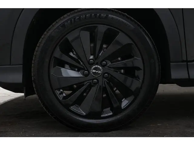 BYD SEAL U