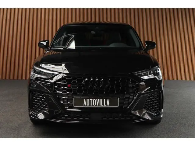 Audi RSQ3