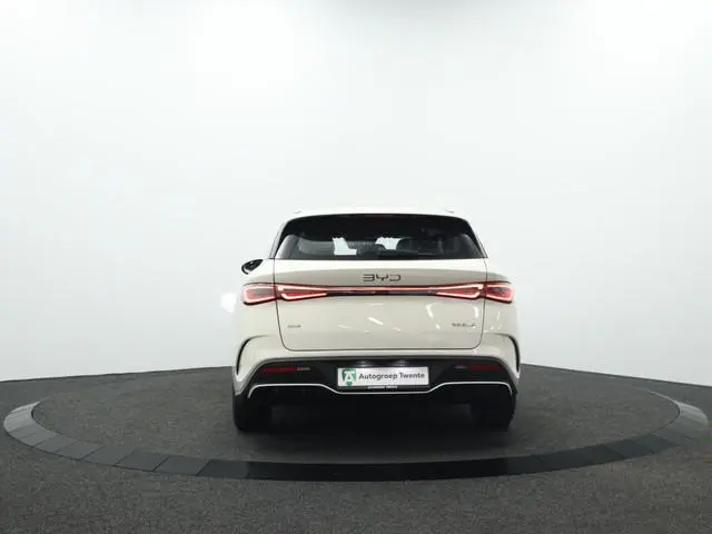 BYD SEAL