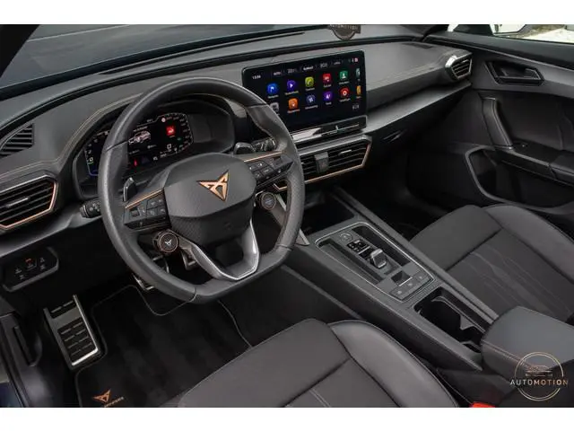 CUPRA Formentor 1.4 e-Hybrid VZ Copper Edition PANO CAMERA SFEERVERLICHTING CARPLAY