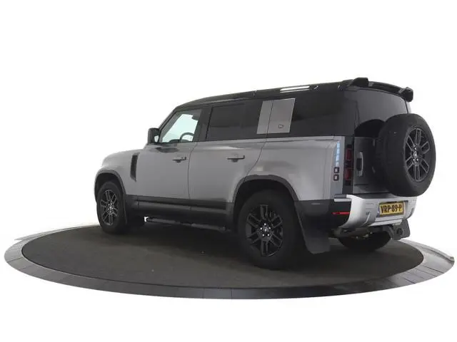 Land Rover Defender 2.0 D200 110 SE Luchtvering | Trekhaak | Meridian Audio | 360 Camera