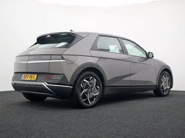 Hyundai IONIQ 5 Connect 58 kWh | Stuur- en stoelverwarming
