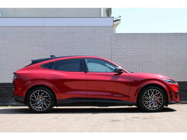 Ford Mustang Mach-E GT Extended AWD 98 kWh | Adaptieve cruise | B&O | 360 camera | Panoramadak | Win...