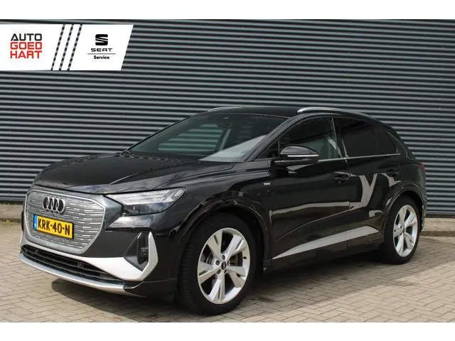 Audi Q4 e-tron 40 S edition 77 kWh S-Line Camera Adaptive-Cruise Navigatie Stoelverwarming Led