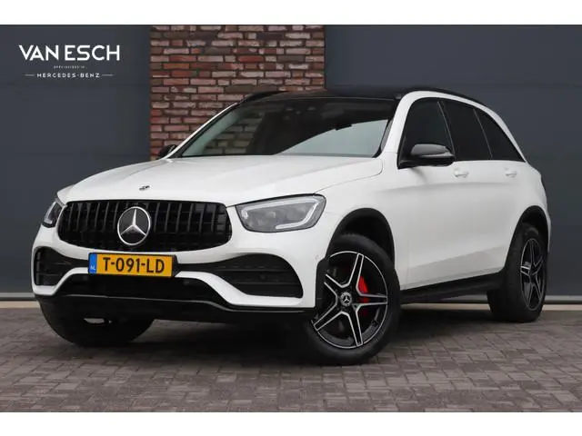 Mercedes-Benz GLC-klasse 300e 4MATIC AMG Line Premium+ | SoH 100% | Distronic+ | Panoramadak | Burme...