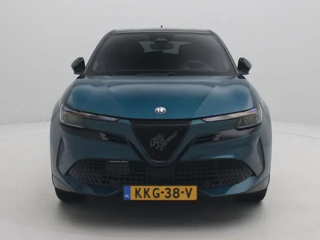 Alfa Romeo Junior 1.2 Turbo Hybrid Ibrida Ti | Techno Pack | 18" Velgen | Navigli Blue met zwart dak...