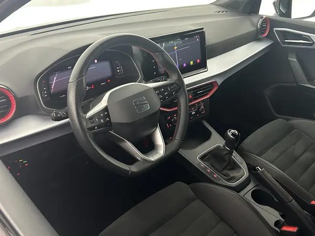 SEAT Ibiza 1.0 EcoTSI 95pk FR Business Intense Stoelverwarming Camera Led Alcantara Virtual Cockpit...