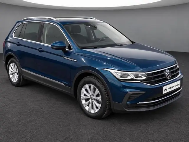 Volkswagen Tiguan 1.5TSI/150PK Life Business · Navigatie · Stoelverwarming · Apple/Android Car Play...