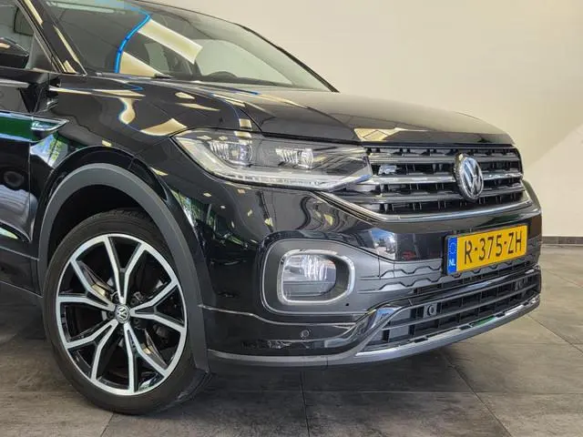 Volkswagen T-Cross 1.0 TSI Style Business R VCP Stoelverwarming Navigatie 24 Maanden garantie* (Vraa...