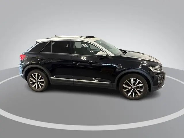 Volkswagen T-Roc 1.5 TSI 150pk DSG Style  · Panoramadak · Camera · Elek. Achterklep · Dodehoeksensor...