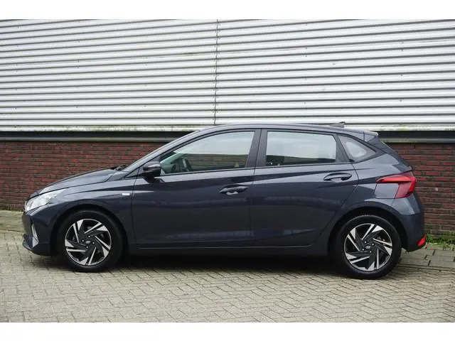 Hyundai i20 1.0 T-GDI 100PK Hybrid/Camera/CarPlay/LMV/ Nieuw model.