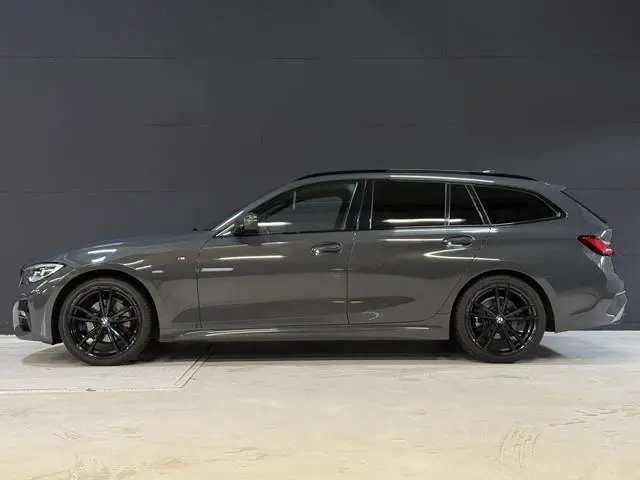 BMW 3-serie Touring 320i High Executive Edition | M-Sport | Apple Carplay | Leder | Camera