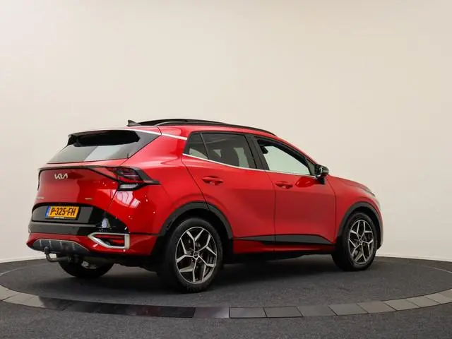 Kia Sportage 1.6 T-GDi Hybrid GT-Line | Pano | Trekhaak | Elek. stoelen