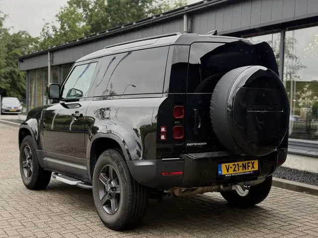 Land Rover Defender 3.0 D200 90 MHEV SE BTW