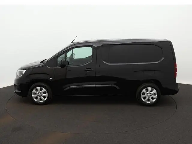 Opel Combo 1.5D L2H1 Standaard licht metalen velgen | apple carplay(navigatie) |alles in kleur | cam...