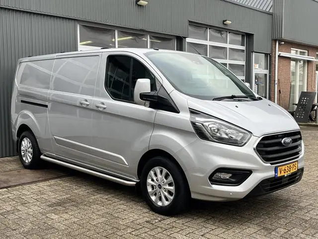 Ford Transit Custom 300 2.0 TDCI L2H1 Limited Airco Cruise control Trekhaak 2800kg trekgewicht 3-Per...