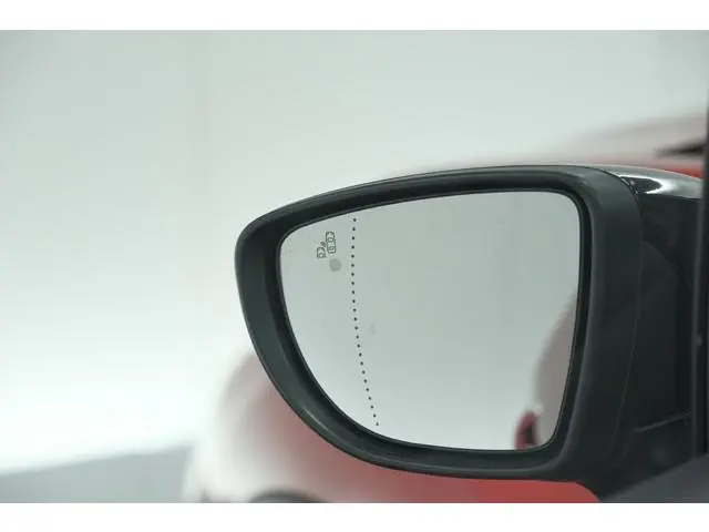 Renault Captur TCe 120 Intens | Trekhaak | Navigatie | Camera | Dodehoek Detectie